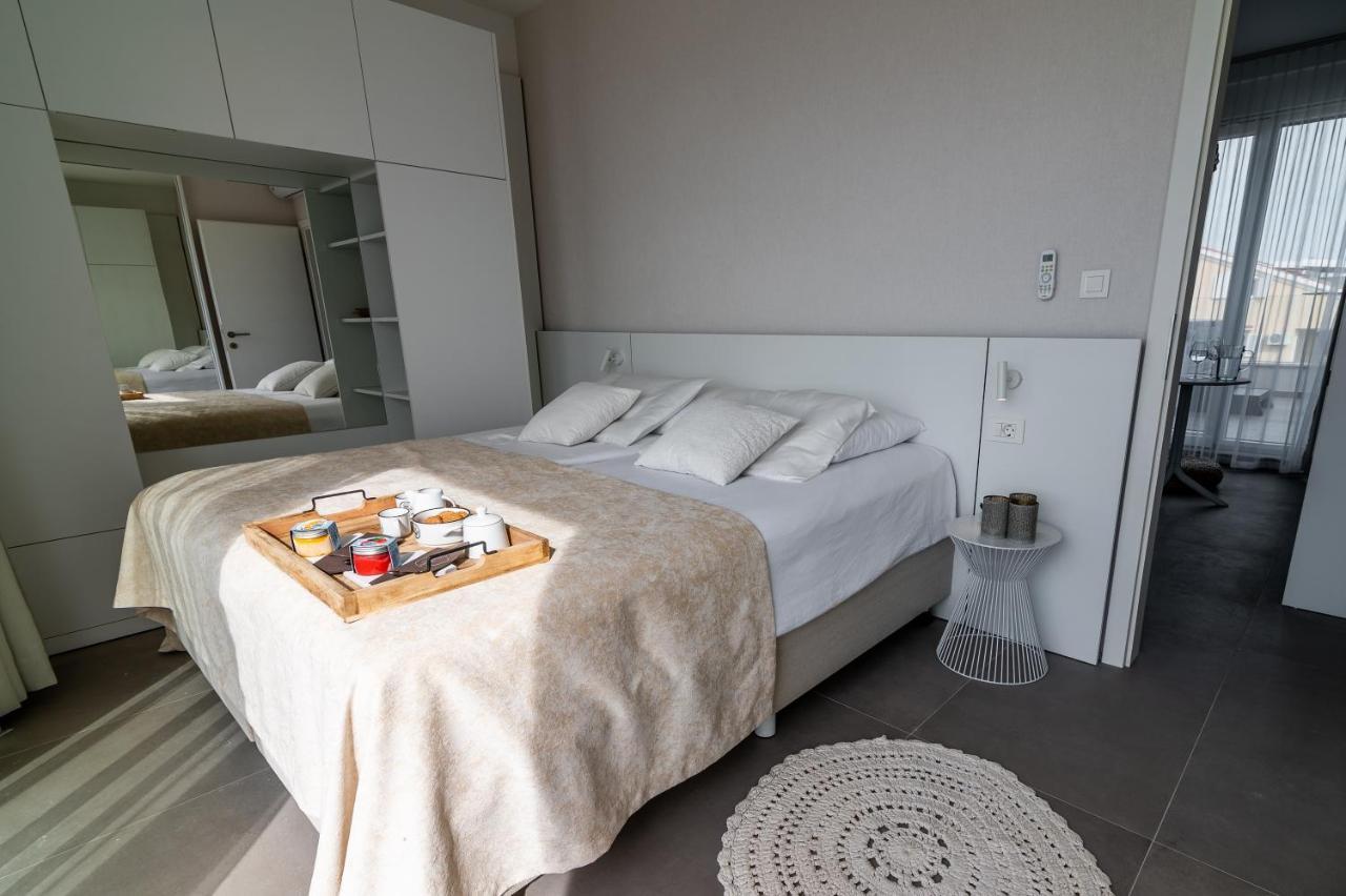 Villa Natura Luxury Apartments Mandre Eksteriør billede